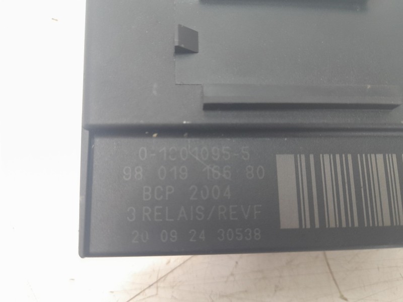 Recambio de caja precalentamiento para peugeot 3008 allure referencia OEM IAM 9801916680 018010955 