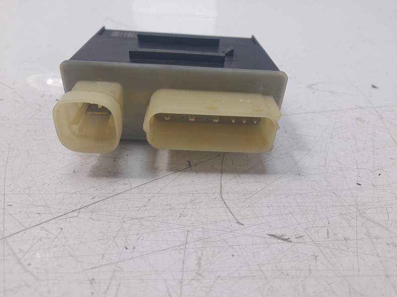 Recambio de caja precalentamiento para peugeot 3008 allure referencia OEM IAM 9801916680 018010955 