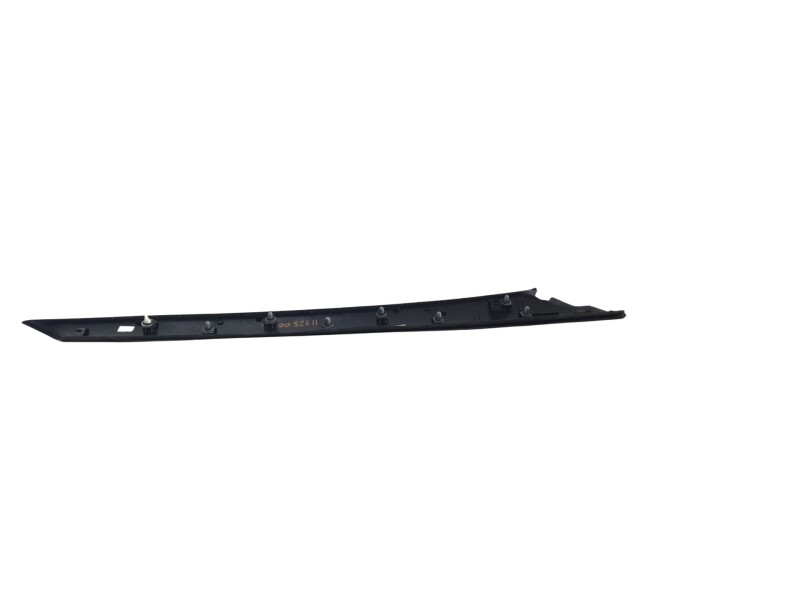 Recambio de moldura para ssangyong tivoli urban 4x2 referencia OEM IAM 7922035010  