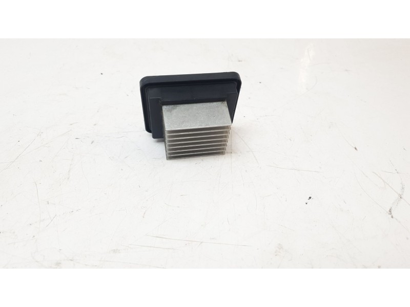 Recambio de resistencia calefaccion para kia stonic (ybcuv) drive referencia OEM IAM CE859001  