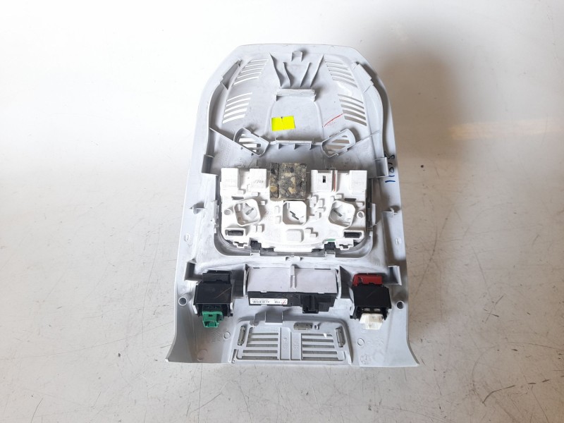 Recambio de luz interior para peugeot 3008 allure referencia OEM IAM 9814584177  