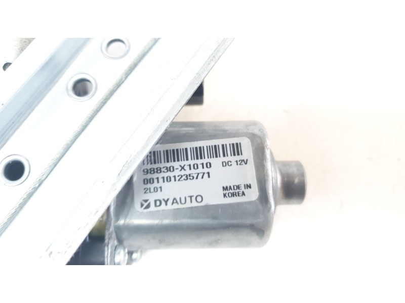 Recambio de elevalunas trasero izquierdo para ssangyong tivoli urban 4x2 referencia OEM IAM 7331135000  
