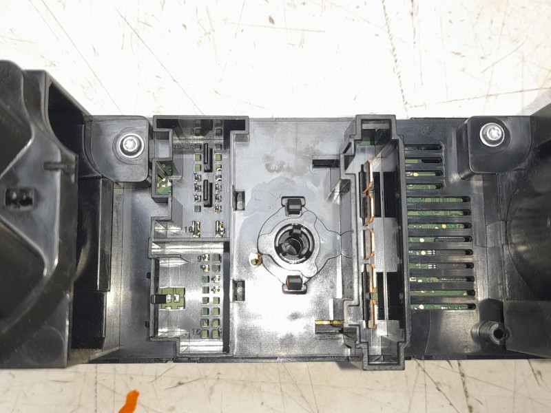 Recambio de mando calefaccion / aire acondicionado para volkswagen polo vi (ae1) life referencia OEM IAM 2G1820045T  