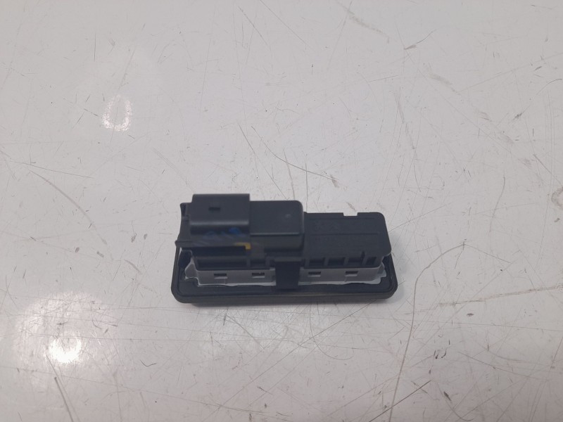 Recambio de maneta exterior maletero / porton para peugeot 3008 allure referencia OEM IAM 9827560380  