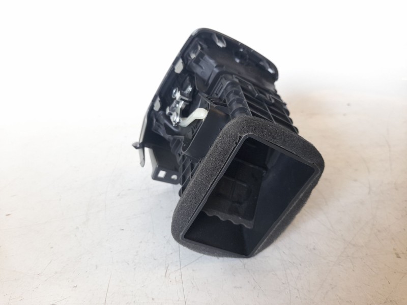 Recambio de aireador izquierdo para kia sportage concept 2wd referencia OEM IAM 97480F1AA0KA1  