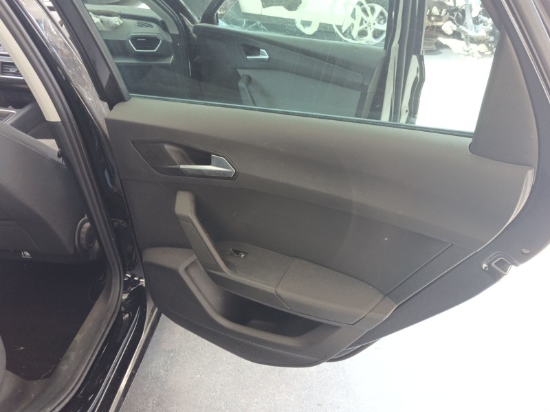 Recambio de elevalunas trasero derecho para seat leon sportstourer (kl8, kld) 2.0 tdi referencia OEM IAM   