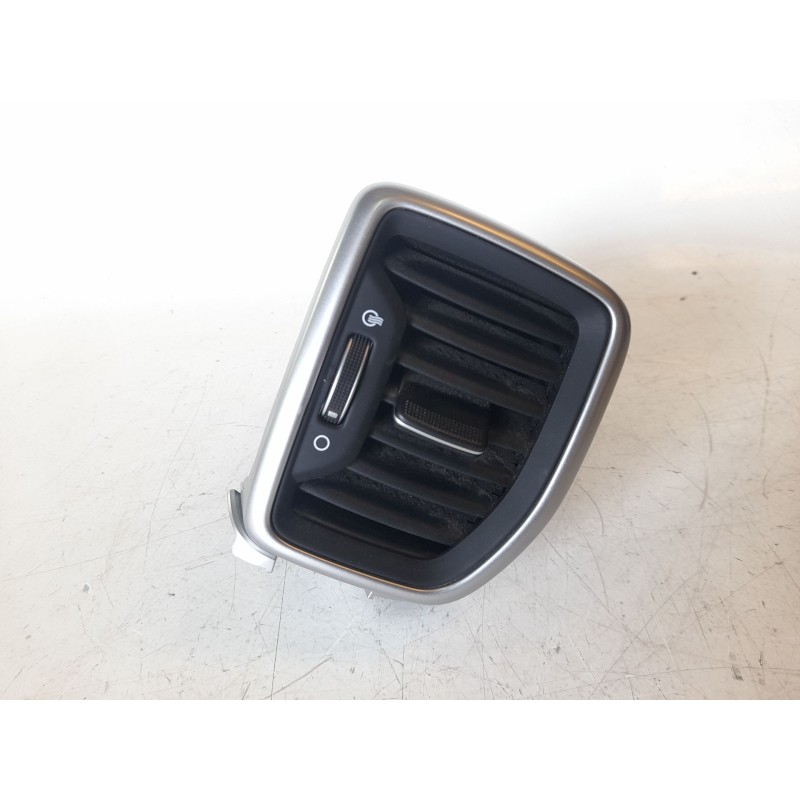 Recambio de aireador derecho para kia sportage concept 2wd referencia OEM IAM 97490F1AA0KA1  