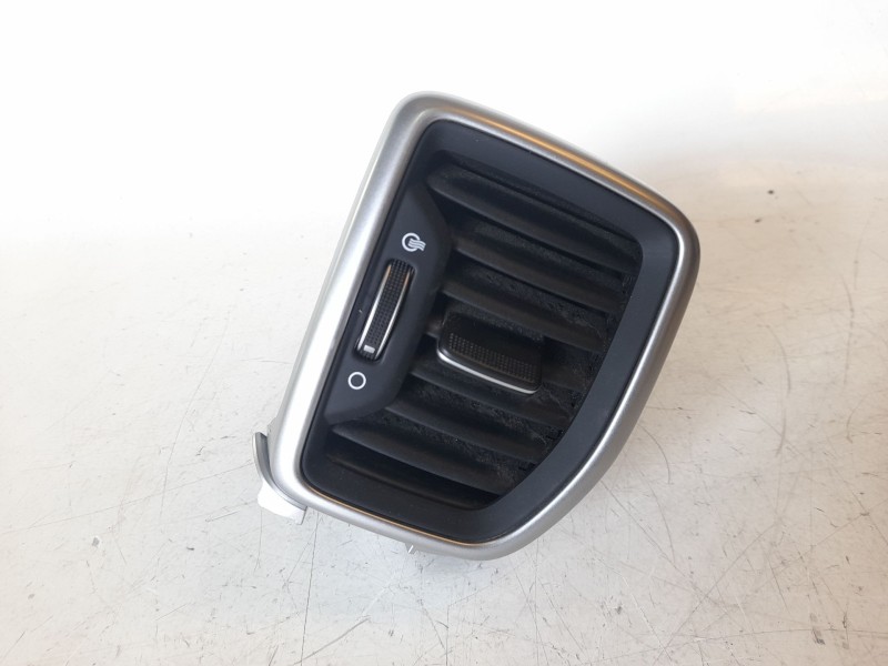 Recambio de aireador derecho para kia sportage concept 2wd referencia OEM IAM 97490F1AA0KA1  