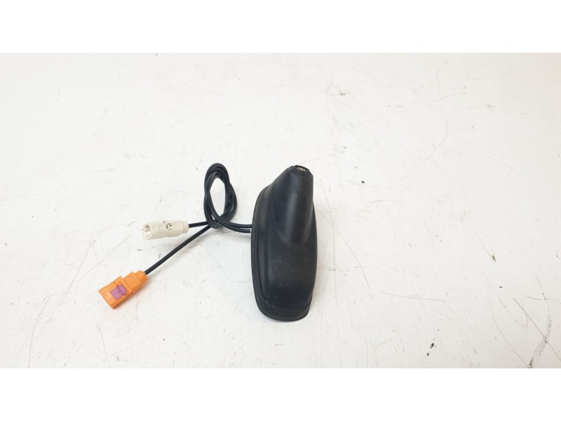 Recambio de antena para citroën c3 feel pack referencia OEM IAM 9850775480  