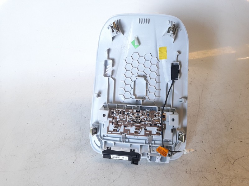Recambio de luz interior para opel grandland x ultimate referencia OEM IAM 39194309  