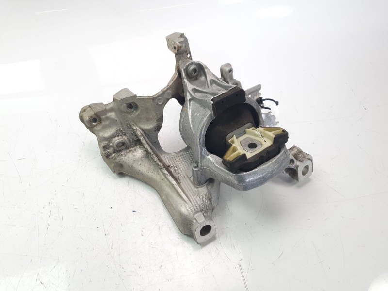 Recambio de soporte motor para audi a4 avant (8w5) básico referencia OEM IAM 8W0199372CP  