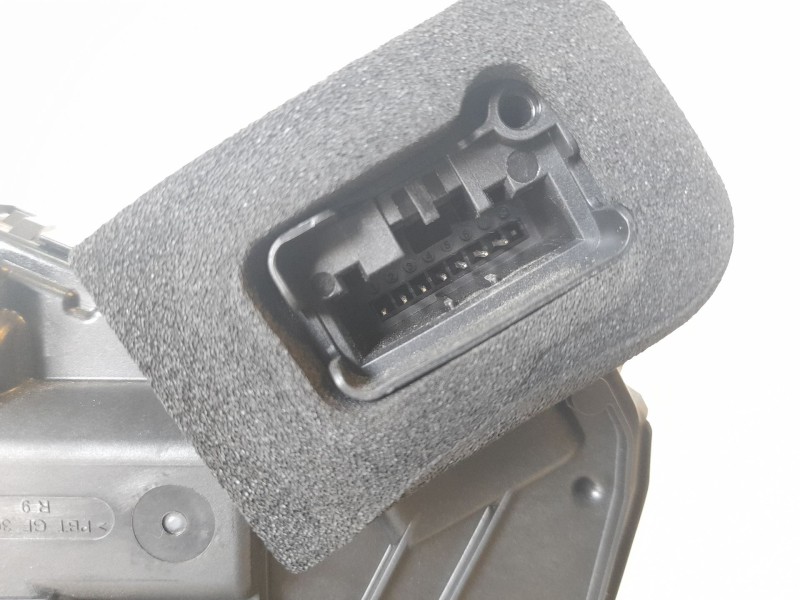 Recambio de cerradura puerta trasera derecha para skoda octavia lim. (nx3) ambition referencia OEM IAM 5TA839016Q  
