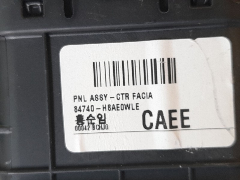 Recambio de aireador central para kia stonic (yb) 1.2 cvvt referencia OEM IAM 84740H8AE0WLE  