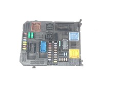 Recambio de caja reles / fusibles para citroën c3 feel pack referencia OEM IAM 9847402180   2