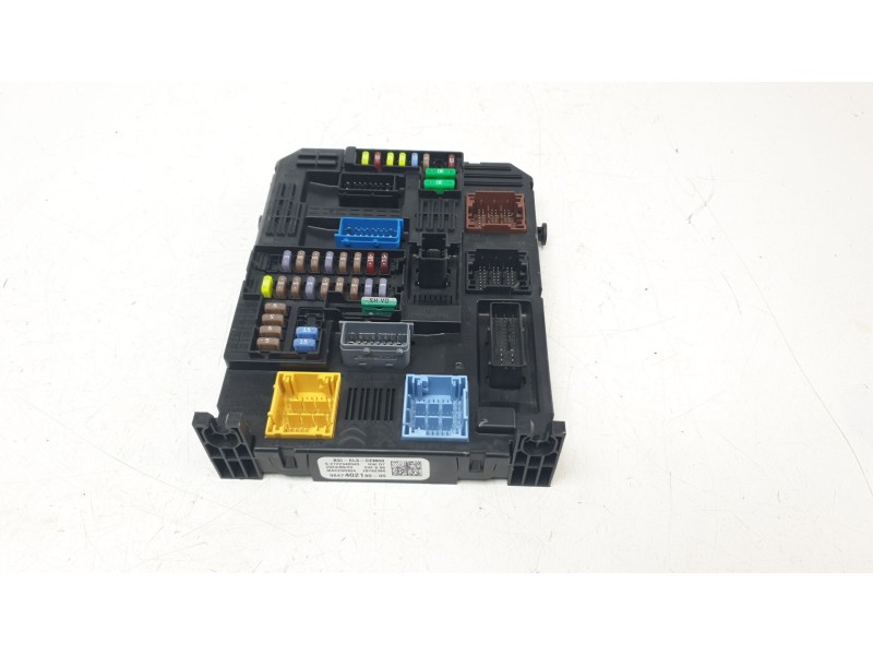 Recambio de caja reles / fusibles para citroën c3 feel pack referencia OEM IAM 9847402180  