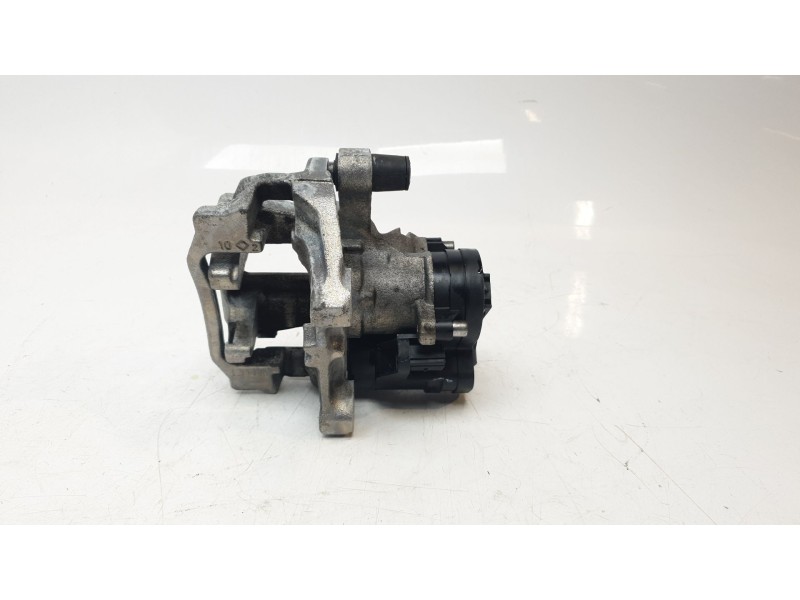 Recambio de pinza de freno trasera derecha para skoda octavia lim. (nx3) ambition referencia OEM IAM 5WA615424  