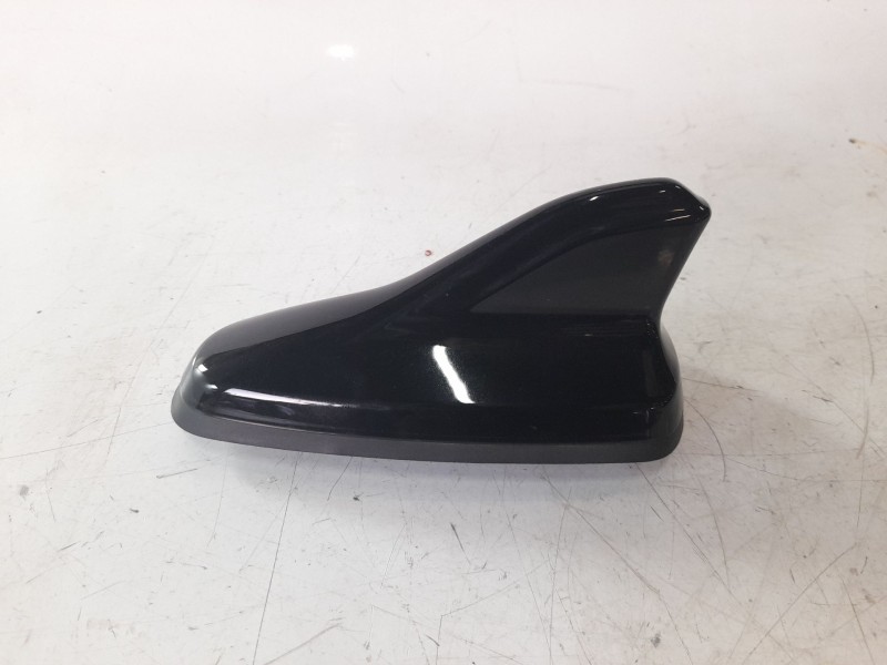 Recambio de antena para skoda octavia lim. (nx3) ambition referencia OEM IAM 5WA035507A  