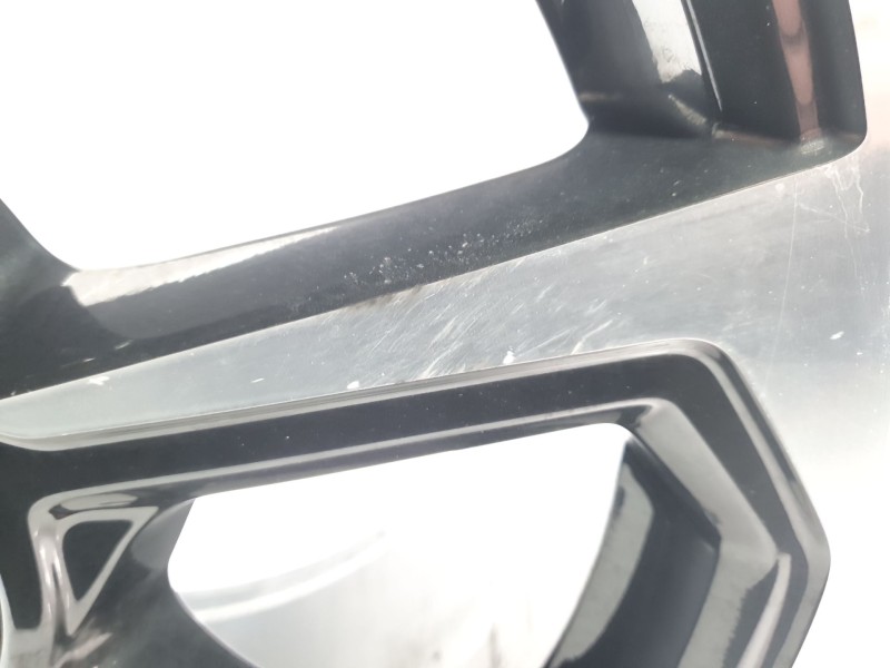 Recambio de llanta para audi q3 sportback (f3n) 35 tdi referencia OEM IAM 83A601025BB  