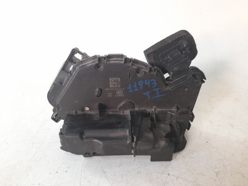 Recambio de cerradura puerta trasera izquierda para volkswagen polo edition referencia OEM IAM 5TA839015E  