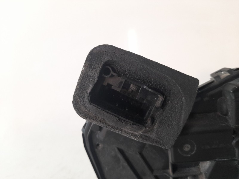 Recambio de cerradura puerta trasera izquierda para volkswagen polo edition referencia OEM IAM 5TA839015E  