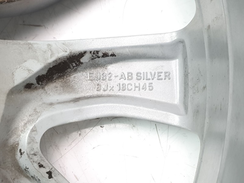 Recambio de llanta para land rover evoque pure referencia OEM IAM LR084668  