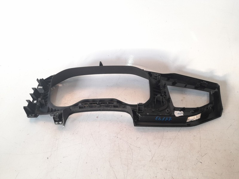 Recambio de moldura para volkswagen polo edition referencia OEM IAM 2G1858415AGRFG  