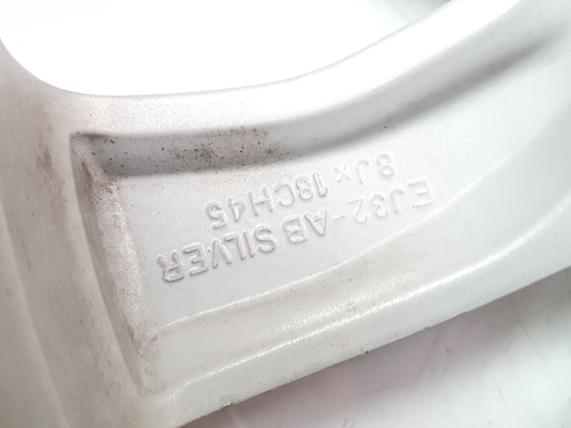 Recambio de llanta para land rover evoque pure referencia OEM IAM LR084668  