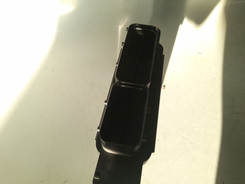 Recambio de modulo electronico para volkswagen polo edition referencia OEM IAM 04C907309BE 0261S17622 