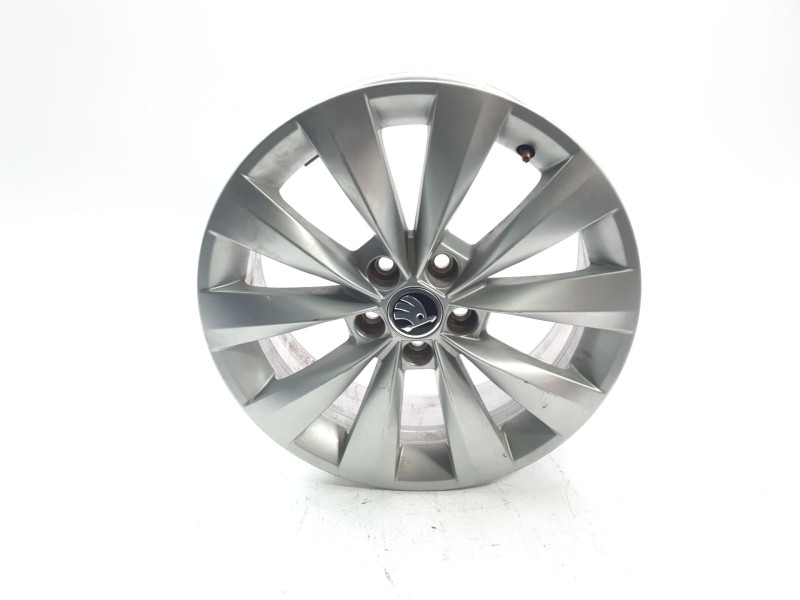 Recambio de llanta para skoda kamiq (nw4) 1.0 tsi referencia OEM IAM 658601025B  