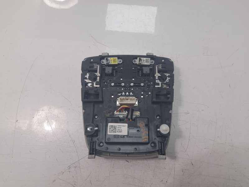 Recambio de luz interior para kia niro referencia OEM IAM 92800AT200GYT  