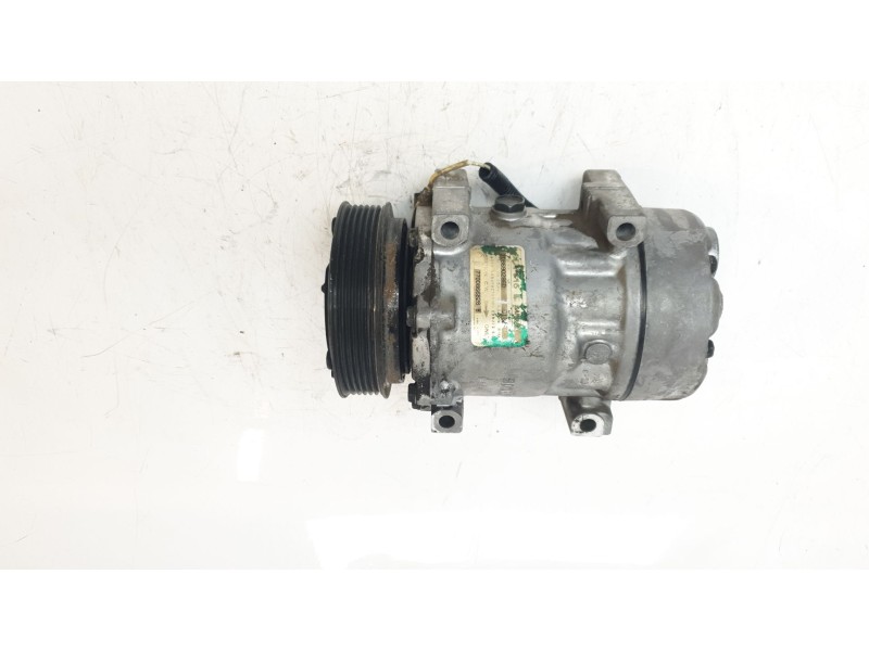 Recambio de compresor aire acondicionado para renault megane i (ba0/1_) 1.9 dti (ba08, ba0n) referencia OEM IAM 7700866828  CAF6