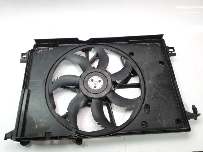 Recambio de electroventilador para toyota rav4 referencia OEM IAM 1636331500  