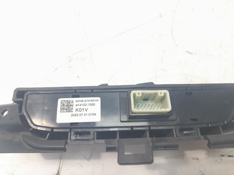 Recambio de mando multifuncion para kia niro referencia OEM IAM 93700AT010FHV  
