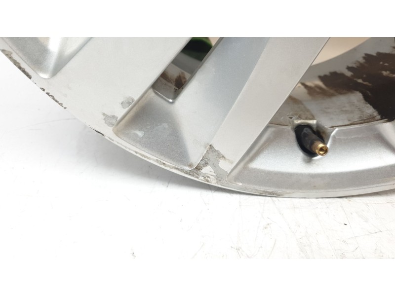 Recambio de llanta para peugeot 308 ii (lb_, lp_, lw_, lh_, l3_) 1.2 thp 110 referencia OEM IAM 9677989577  