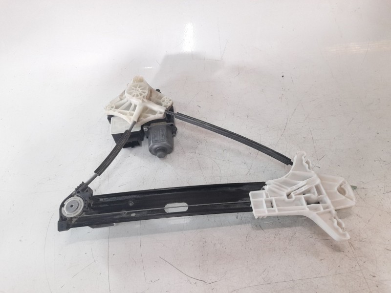 Recambio de elevalunas trasero izquierdo para volkswagen polo edition referencia OEM IAM 2G6889461C  
