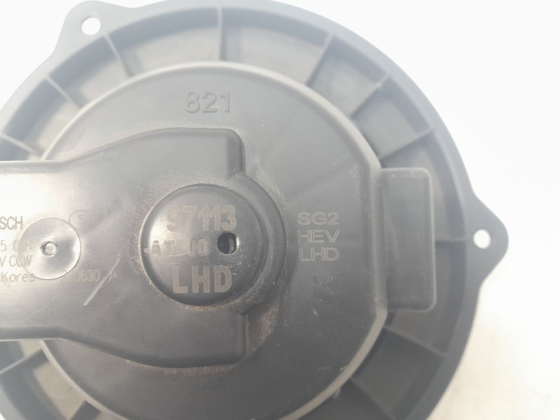 Recambio de ventilador calefaccion para kia niro referencia OEM IAM 97113AT000  