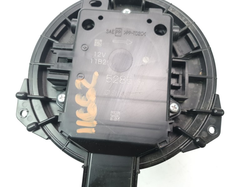 Recambio de ventilador calefaccion para toyota rav4 referencia OEM IAM 8710358080  
