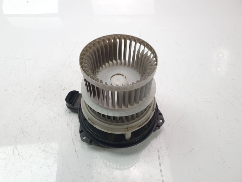 Recambio de ventilador calefaccion para toyota rav4 referencia OEM IAM 8710358080  