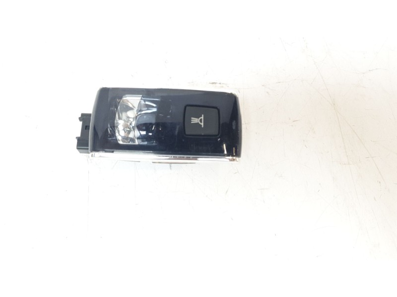 Recambio de luz interior para peugeot 308 sw gt line referencia OEM IAM 172001531  