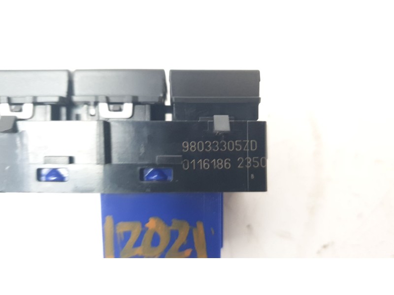 Recambio de interruptor para peugeot 308 sw gt line referencia OEM IAM 98033305ZD  
