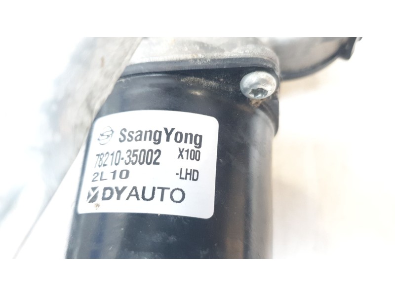 Recambio de motor limpia delantero para ssangyong tivoli urban 4x2 referencia OEM IAM 7821035002  