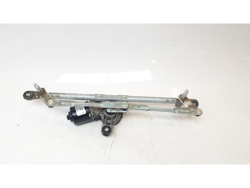 Recambio de motor limpia delantero para ssangyong tivoli urban 4x2 referencia OEM IAM 7821035002  