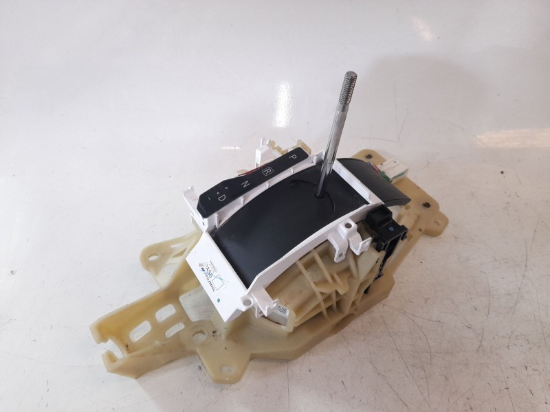 Recambio de palanca cambio para mitsubishi l 200 (kl0/kj0) basis doppelkabine 4wd referencia OEM IAM 2400A631  