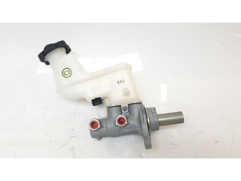 Recambio de bomba freno para ssangyong tivoli urban 4x2 referencia OEM IAM 4854035000  
