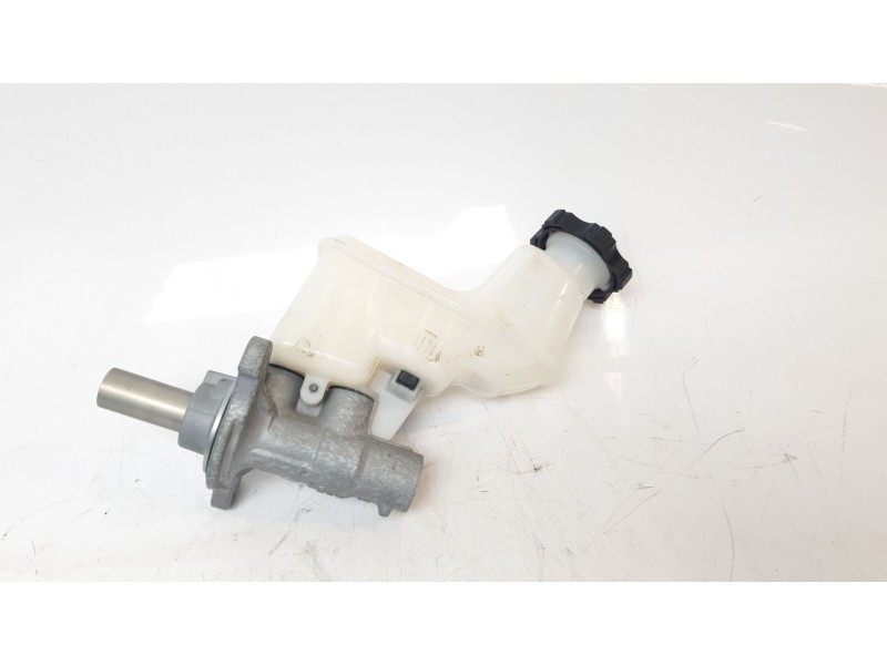 Recambio de bomba freno para ssangyong tivoli urban 4x2 referencia OEM IAM 4854035000  