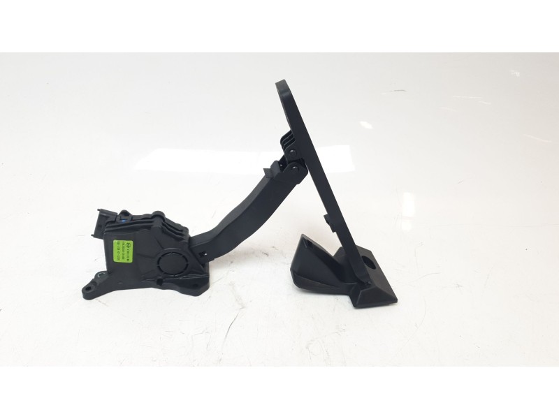 Recambio de potenciometro pedal para ssangyong tivoli urban 4x2 referencia OEM IAM 2055035500  