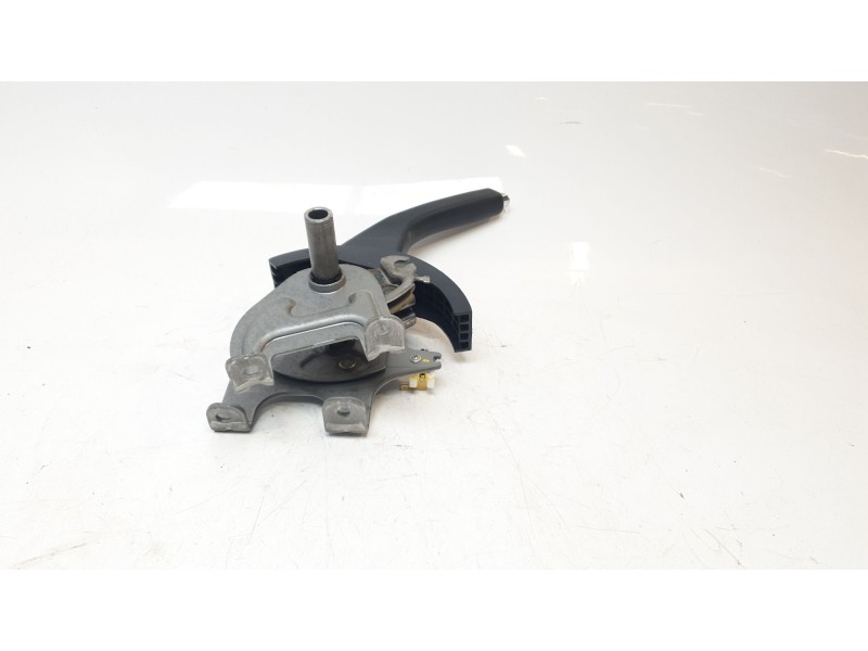 Recambio de palanca freno para ssangyong tivoli urban 4x2 referencia OEM IAM 4910035002LBH  