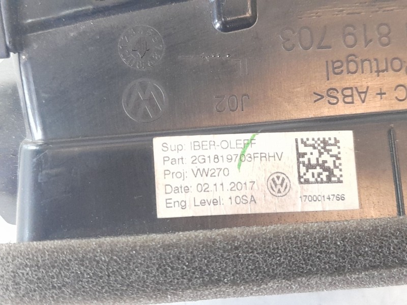 Recambio de aireador izquierdo para volkswagen polo edition referencia OEM IAM 2G1819703FRHV  