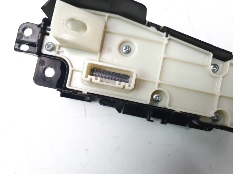 Recambio de palanca freno para toyota rav4 referencia OEM IAM 75L721  