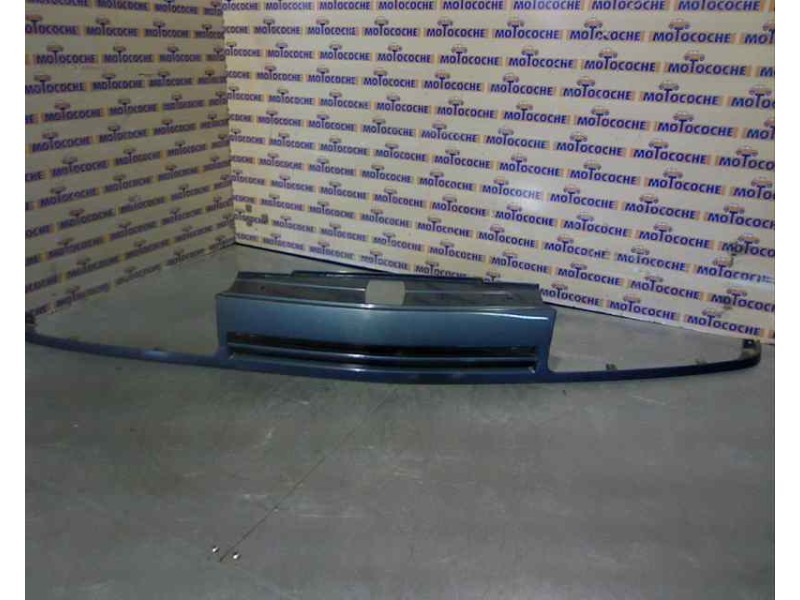 Recambio de rejilla delantera para citroen xantia berlina 1.9 turbodiesel referencia OEM IAM 96176847  